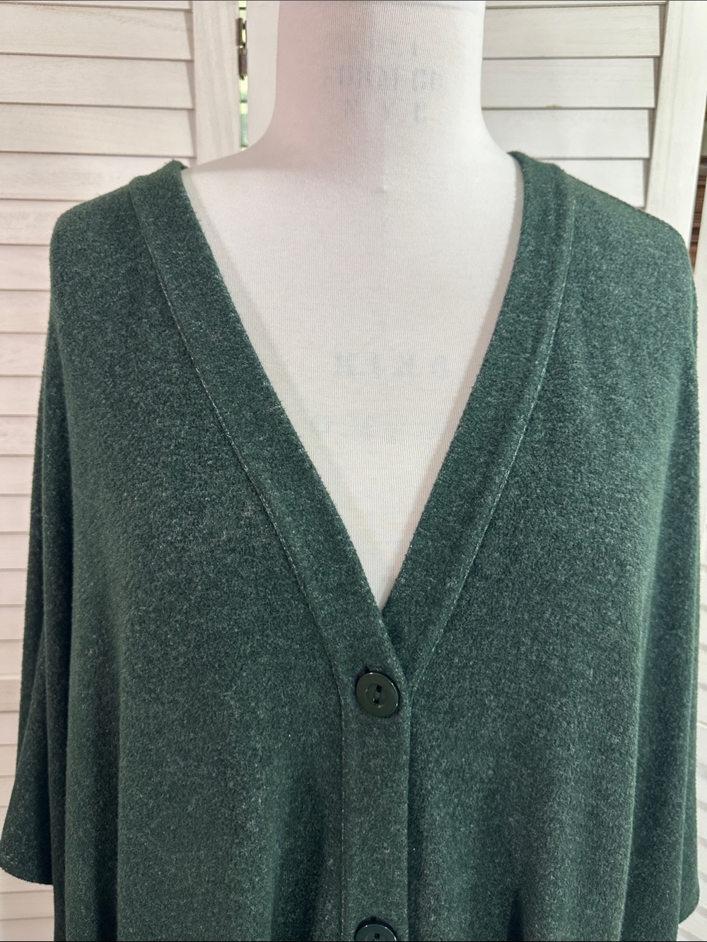 Susan Graver Lifestyle 3X Green Oversized Batwing Cardigan Button Front Pockets - Picture 4 of 13